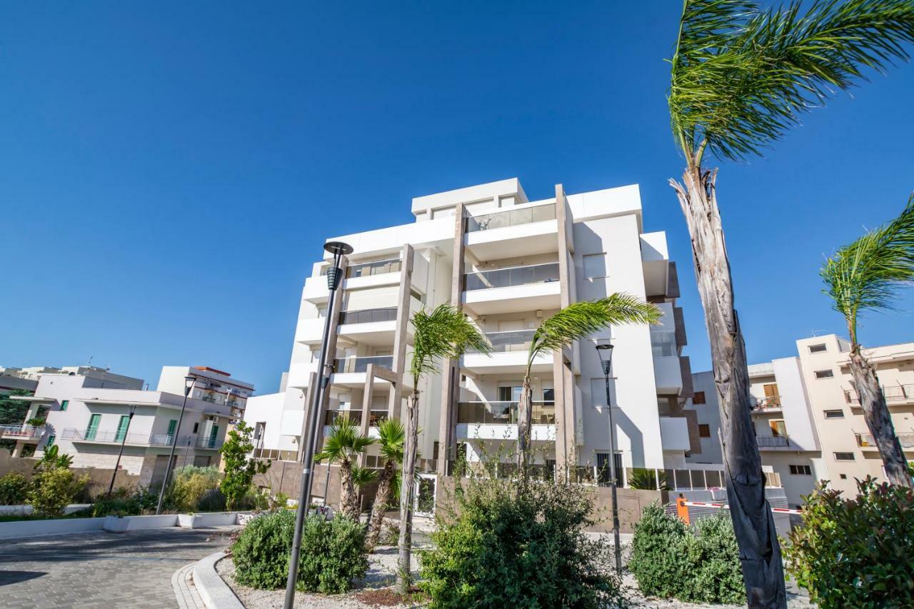 Wepuglia - La Casa Del Cardinale Lägenhet Monopoli Exteriör bild